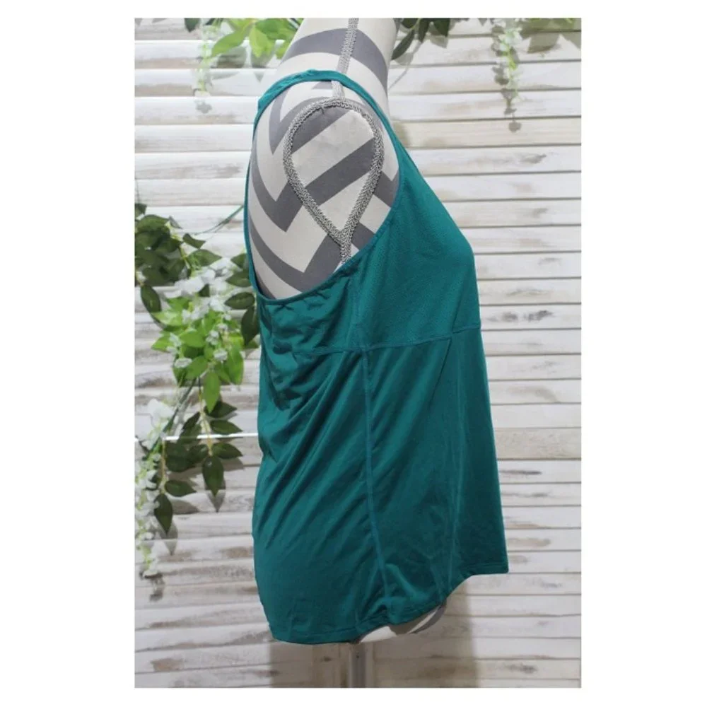 FABLETICS Reese Mesh Panel Racerback Tank (1077)🧘 - Picture 5 of 8